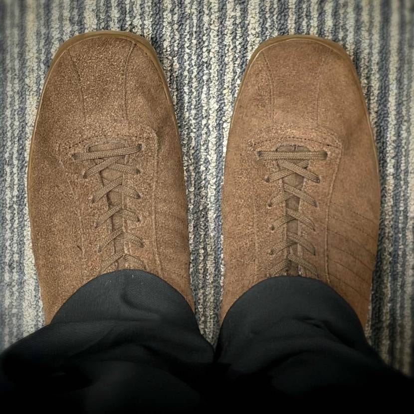 今日スニ

オフィスカジュアル用に購入した初PATRIC