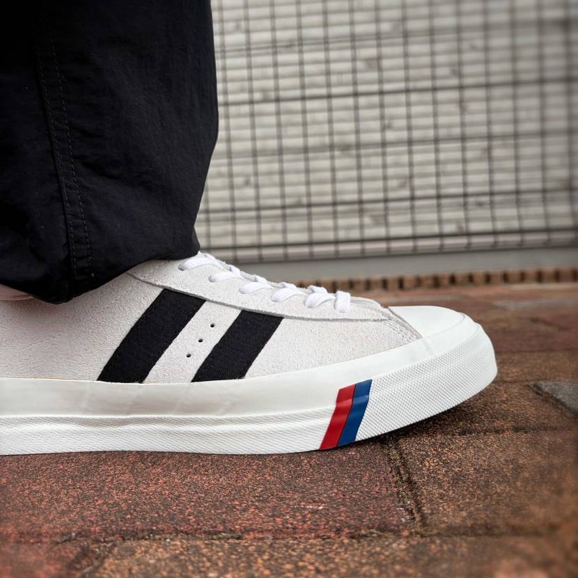 今日スニ

憧れの吟付きを遂におろしました😊

先日とあるSNSで見かけ