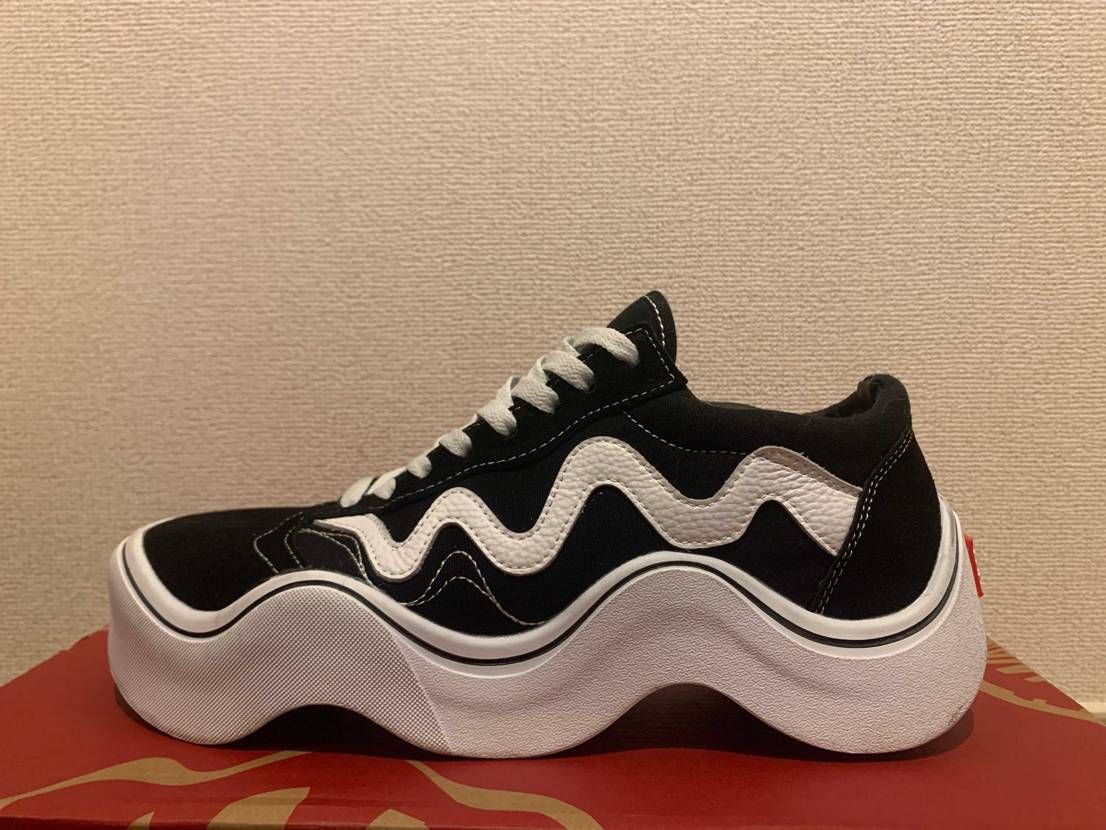 このスニーカーって投稿すると消されちゃう？？〰️