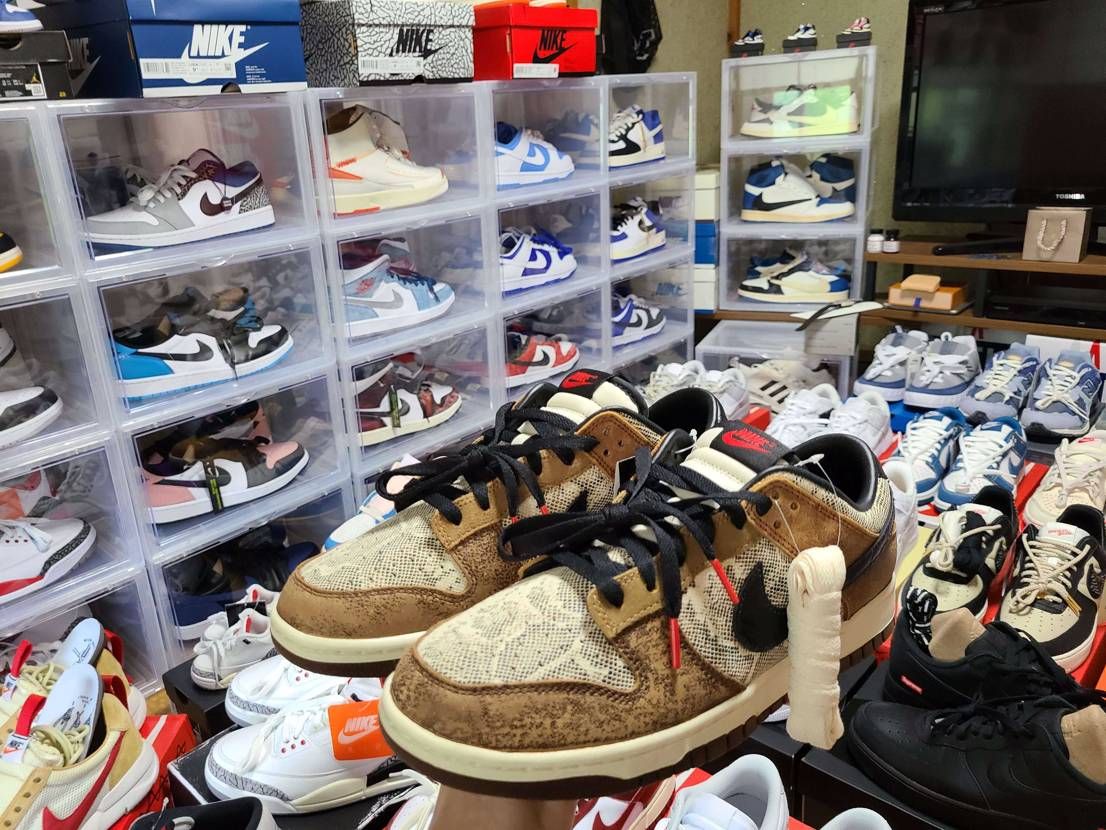 昨日の朝リス、さっき届きました。
NIKEからでは最速です。
昨年の2月から