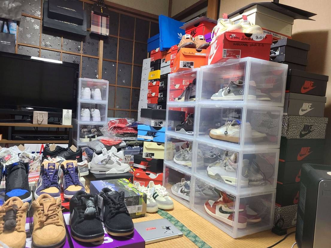 昨年から集め始めて今現在
127足です。
どこまで記録を