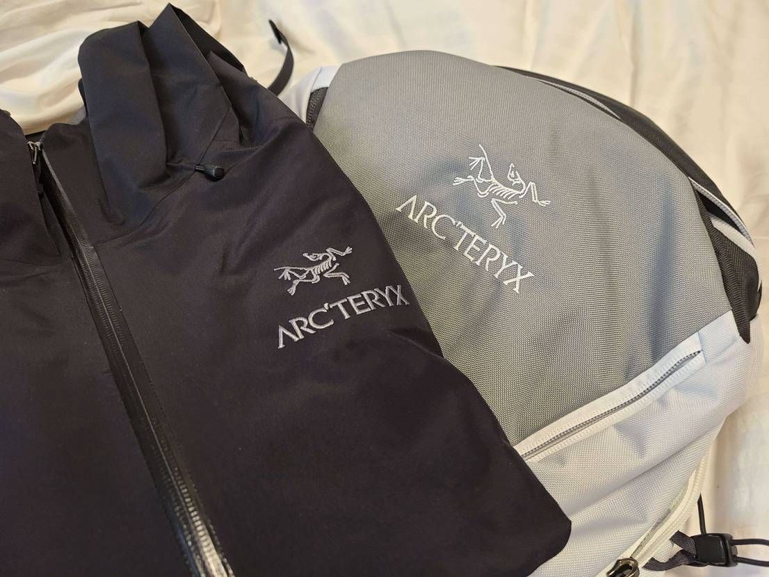 初Arc’teryx。