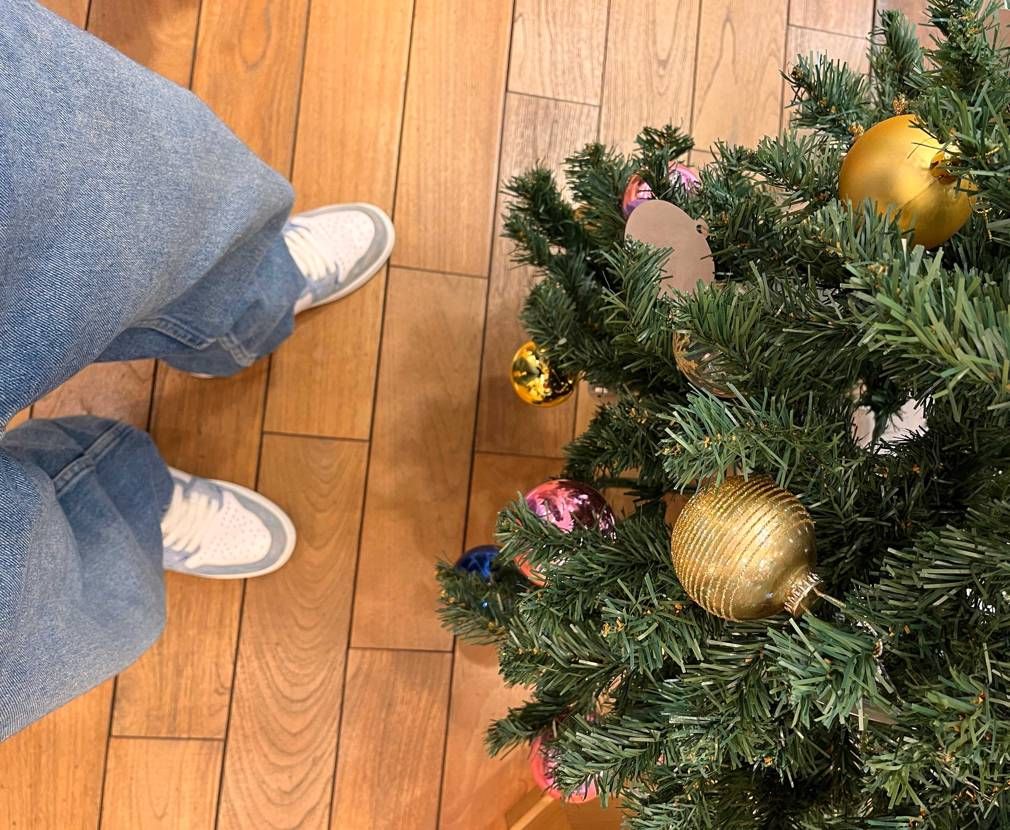 ハイパーロイヤル👟と🎄
今日のランチは久しぶりの家系🍜　硬