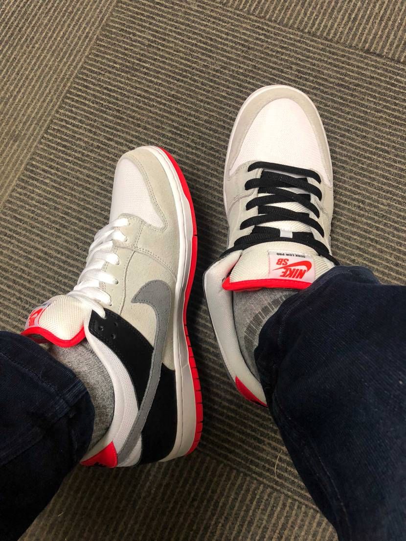 NIKE SB DUNK LOW "INFRARED"