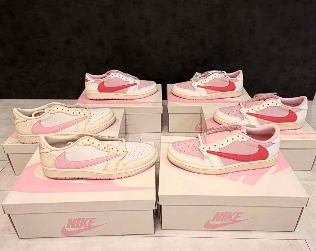 Air Jordan 1 Low Travis Scott  の当選は
FRA
