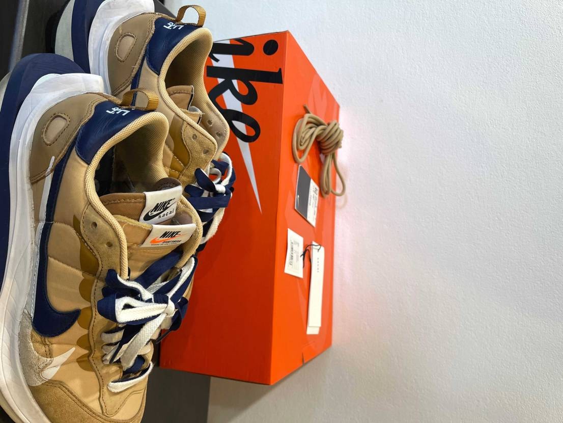 27cm中古の最安値で出品しました
よろしくお願いします！