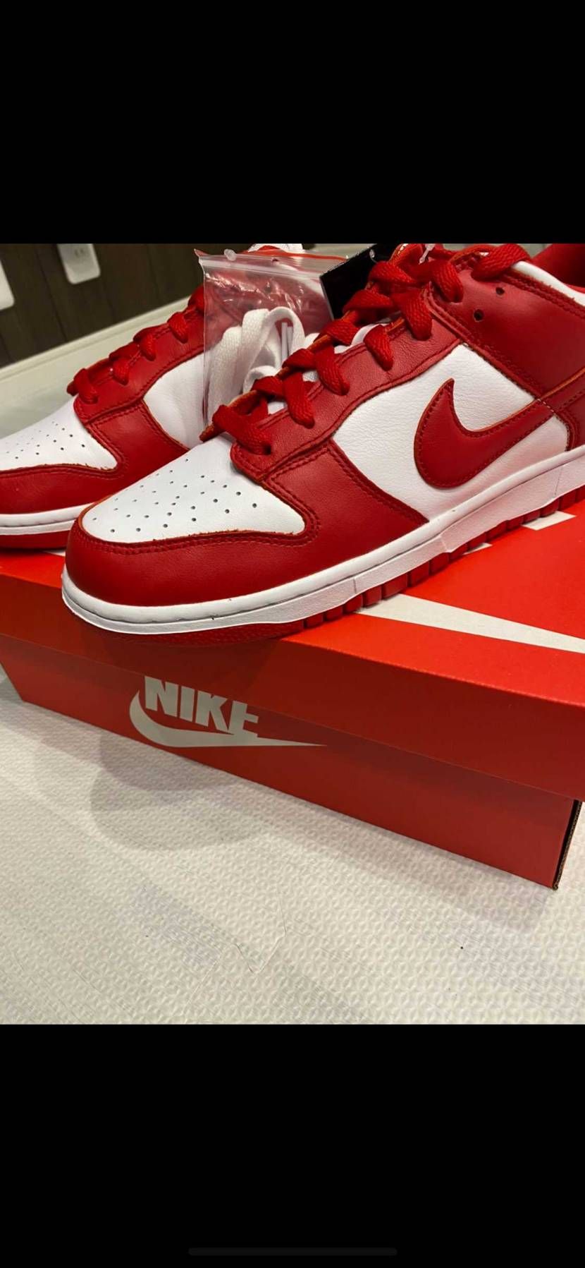 NIKEクオリティとは聞いてはいたけれど
これソールの糸気になる。。