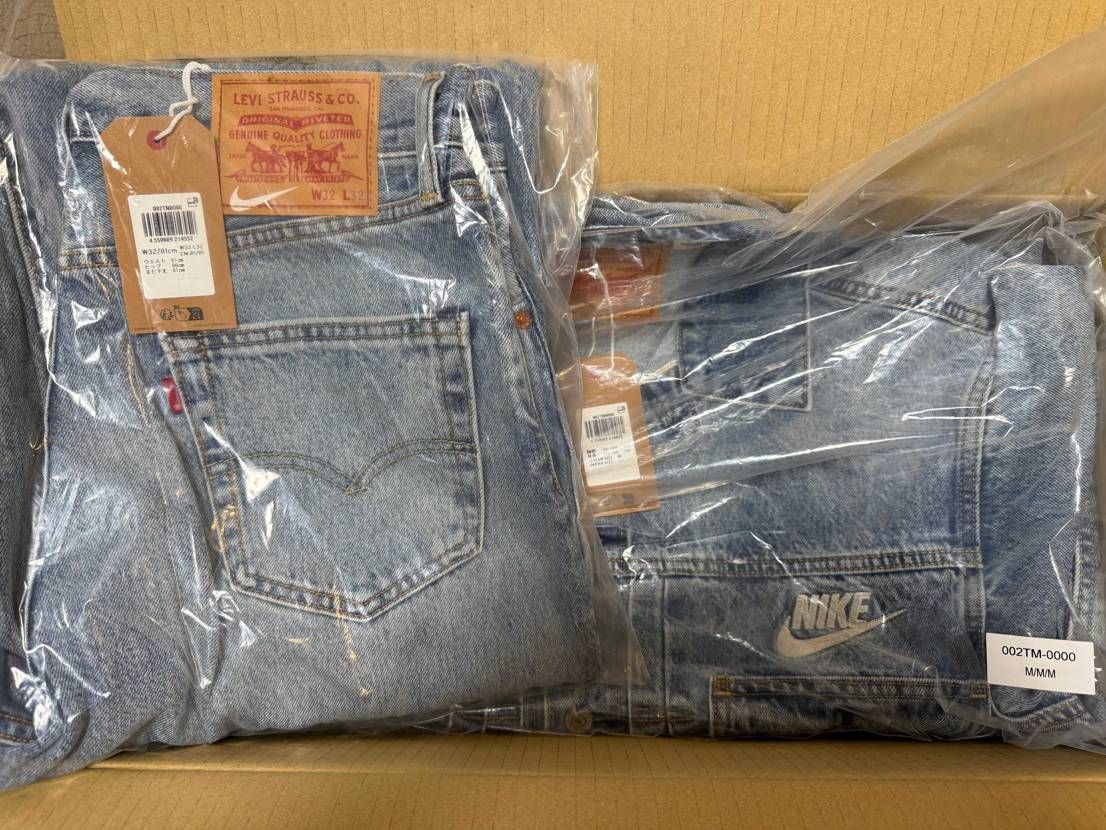 やっと届きました
かっこいいですね
パンツRタブだった