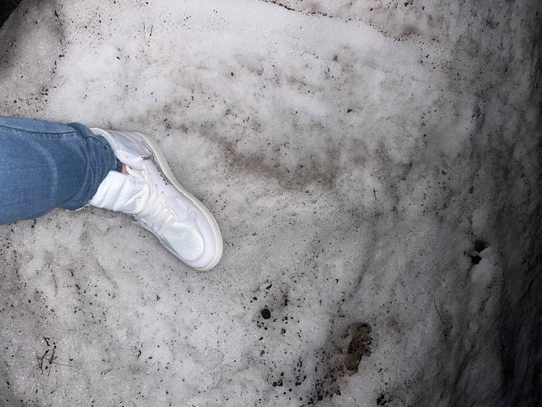 雪残ってるうちにアラスカ履いて優勝🏆