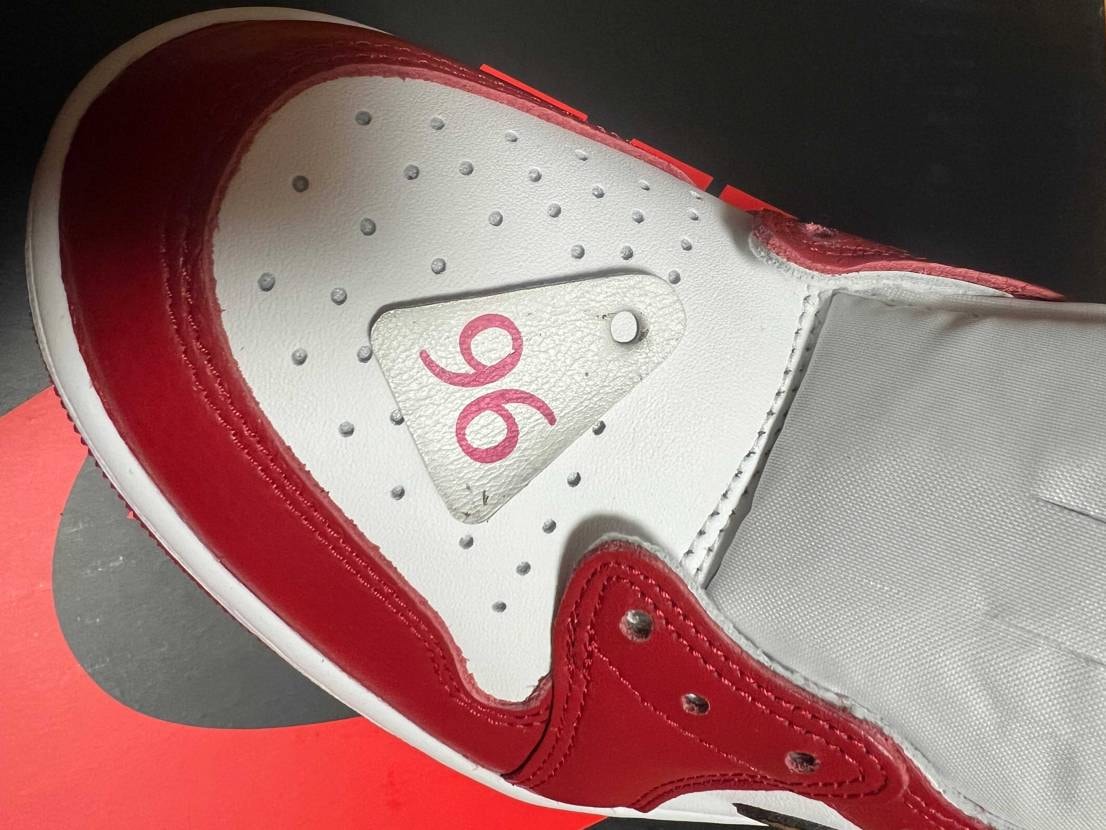 GR8当選品の左から出てきたんですが何か分かる人いますか？？