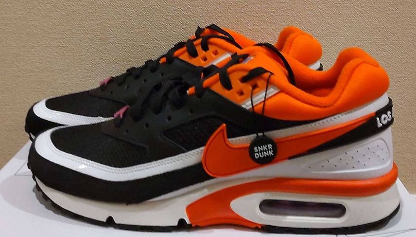 こちらで購入しました。色合いカッコいいです。出品者様、ありがとうございました。デ