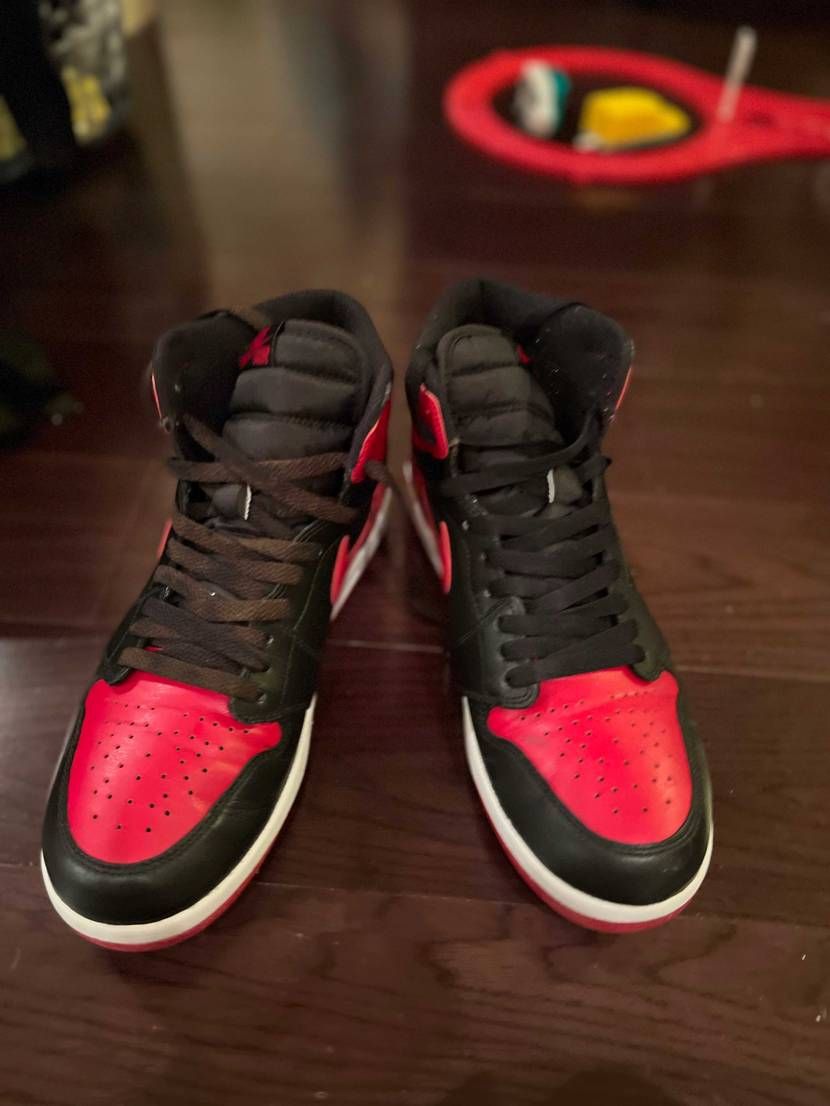 今日はヴィンテージ風にするために、Jordan1.5ブレッド