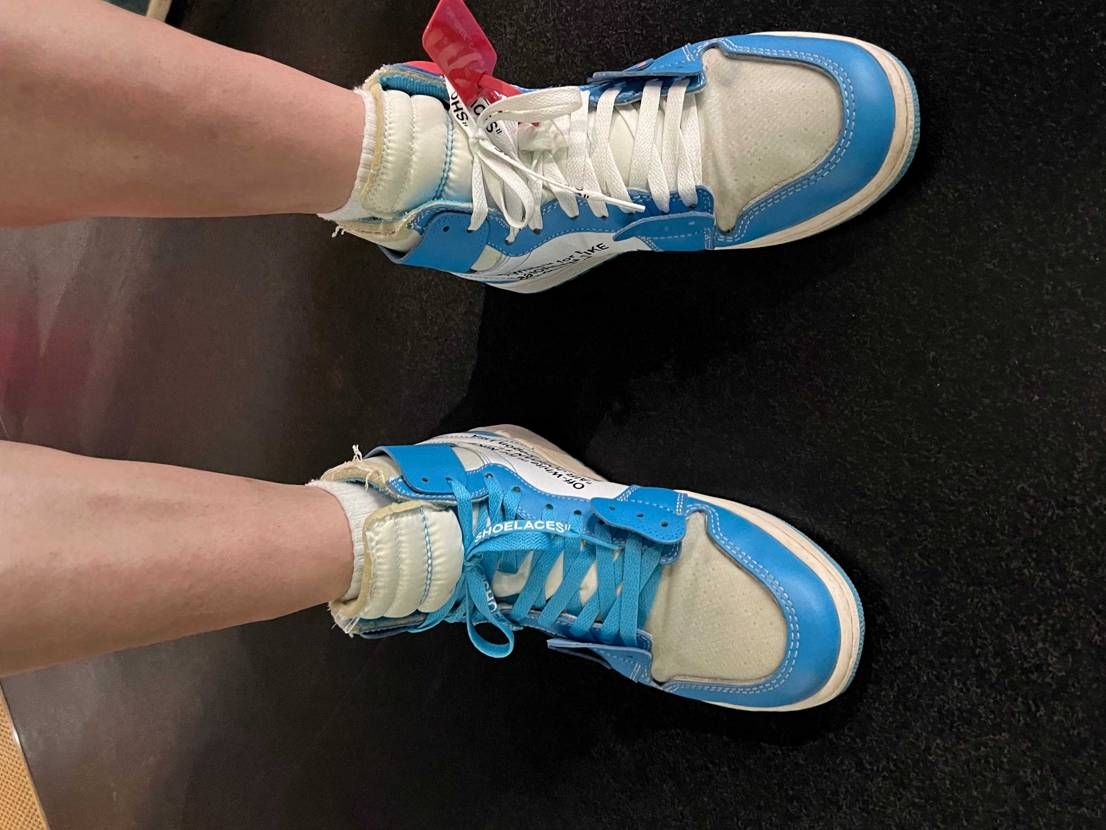 今日はOff whiteな気分。やっぱりデザインとカラーリングが好き❤️