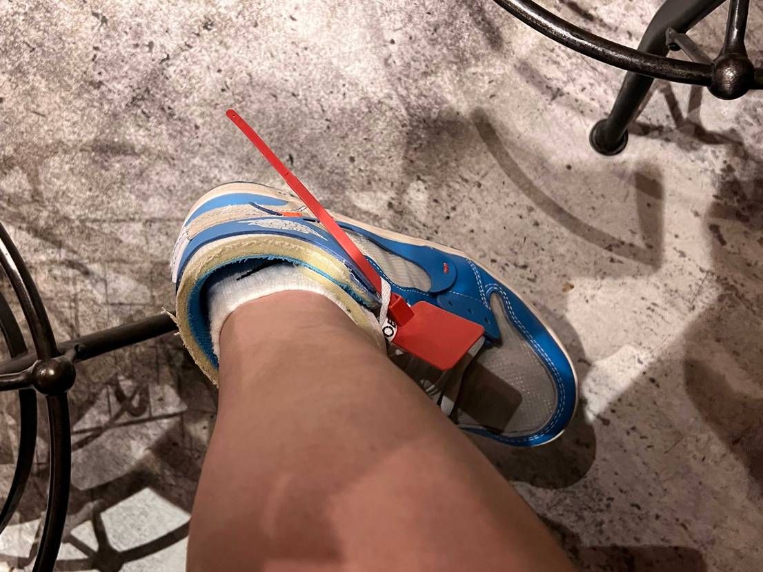 今日はOff whiteな気分。やっぱりデザインとカラーリン