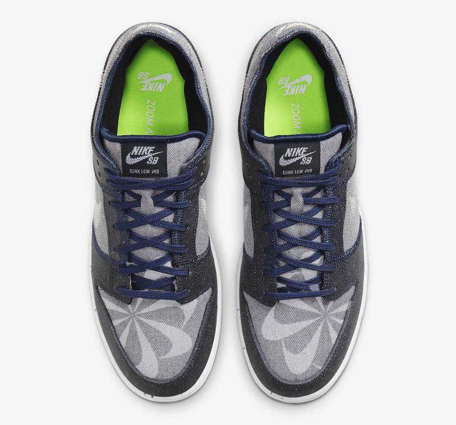 アッパーが少し寂しい気もするし…
こんなイジリ方はどうかな