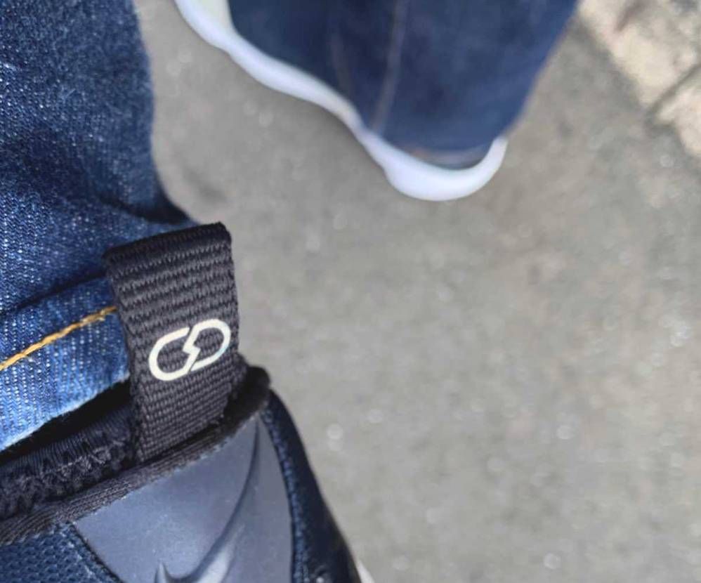 目を細めて眼球を高速に揺らすと
アレのソレっぽく見えるでし