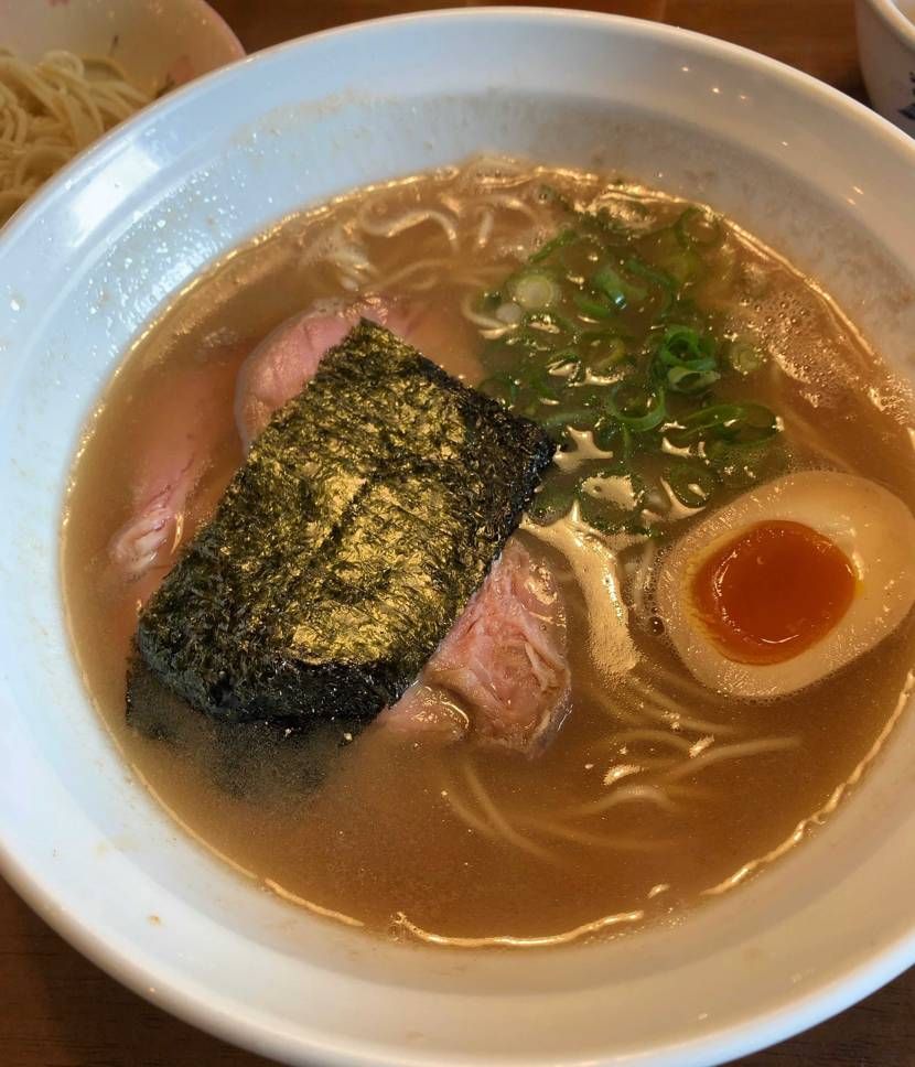 自分も本日ようやく麺初め出来ました🍜
途中で替玉を注文する