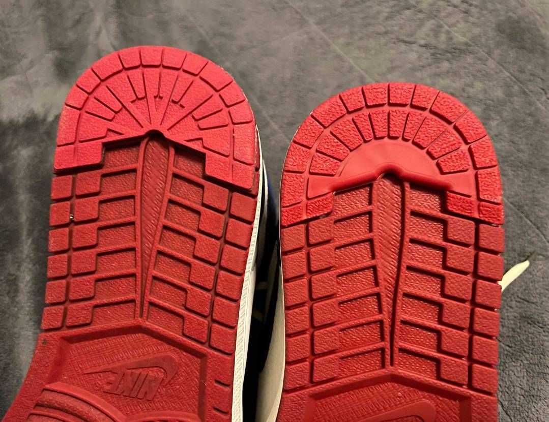 守装着レポです。
左が中国製、右が守です。
見た目は守の