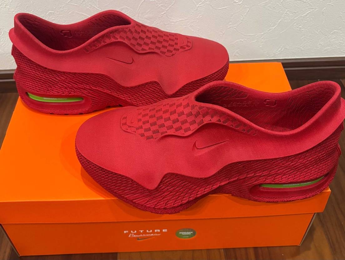 やっと届いたぁ😊
NIKE AIR MAX1000