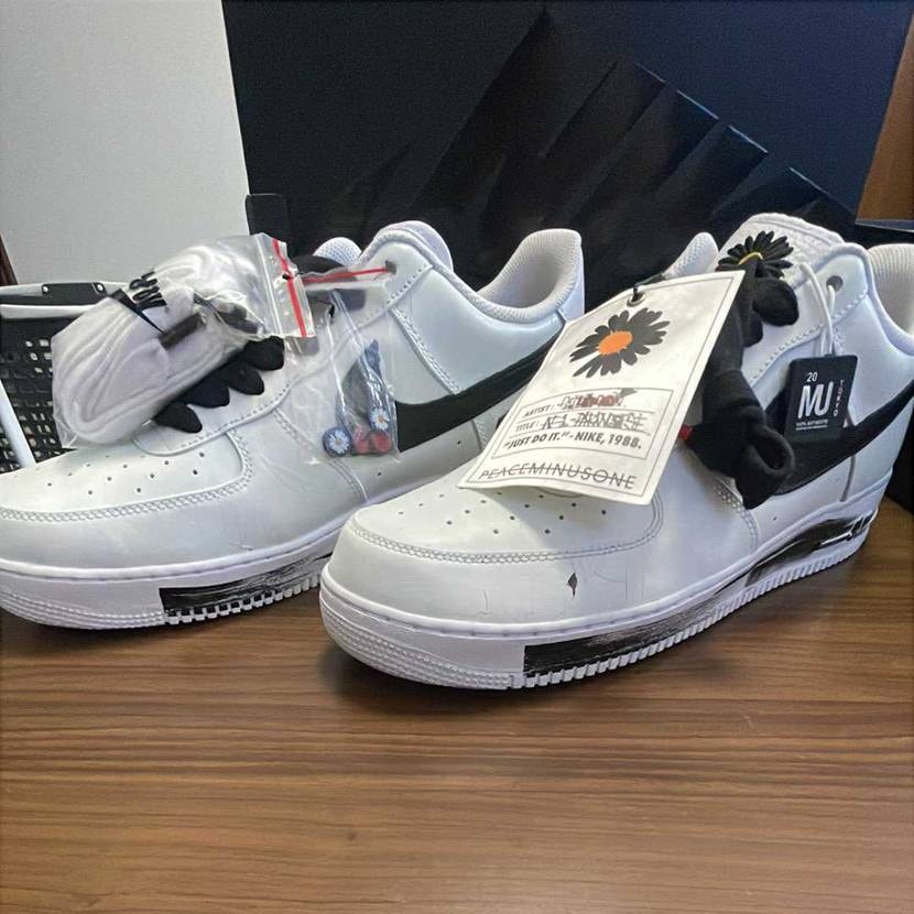 パラノイズ出品してます。33センチです