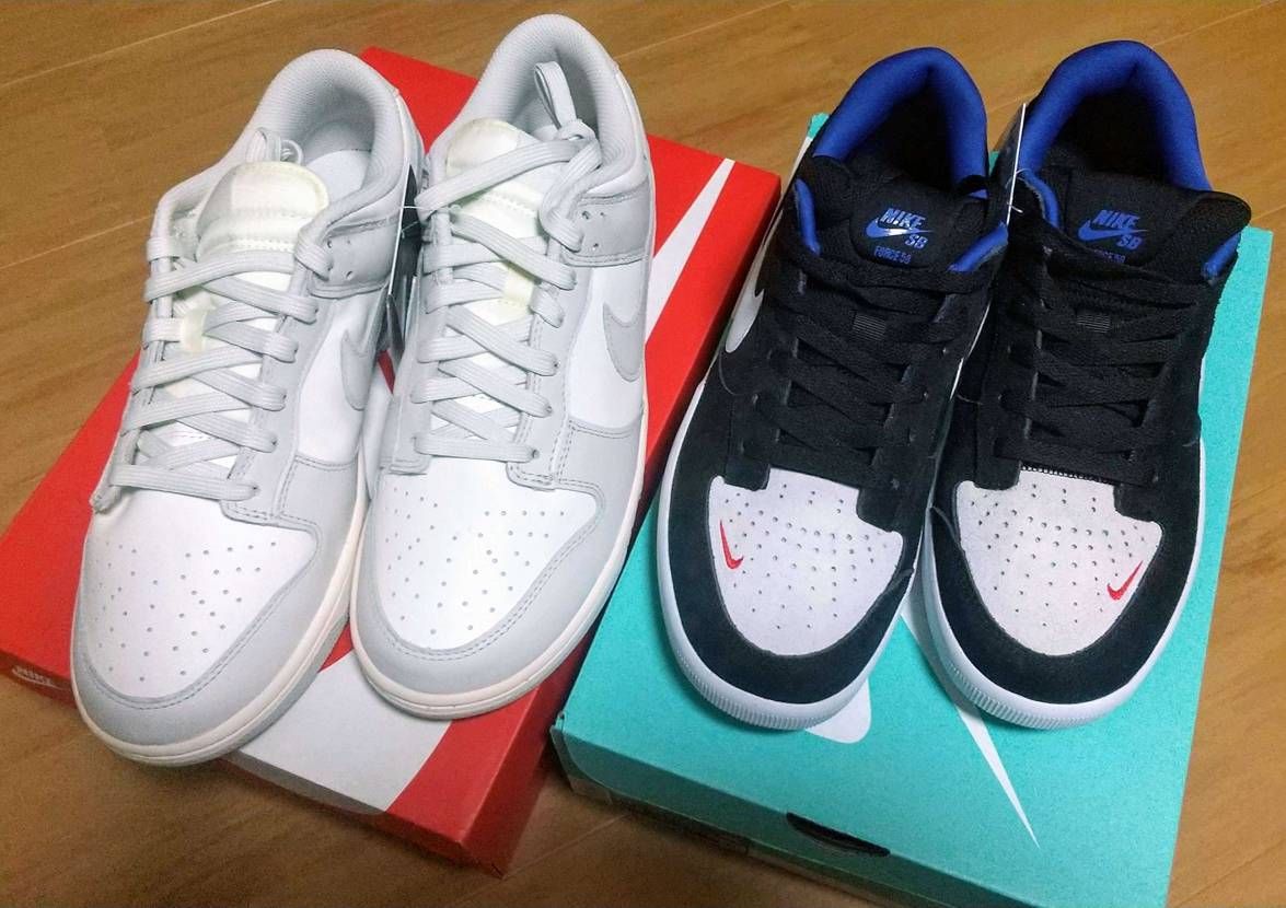 おい!nike!
早朝🐿いい加減にしろや!
2足届いたぞ!判断力が無い早朝に寝ぼ