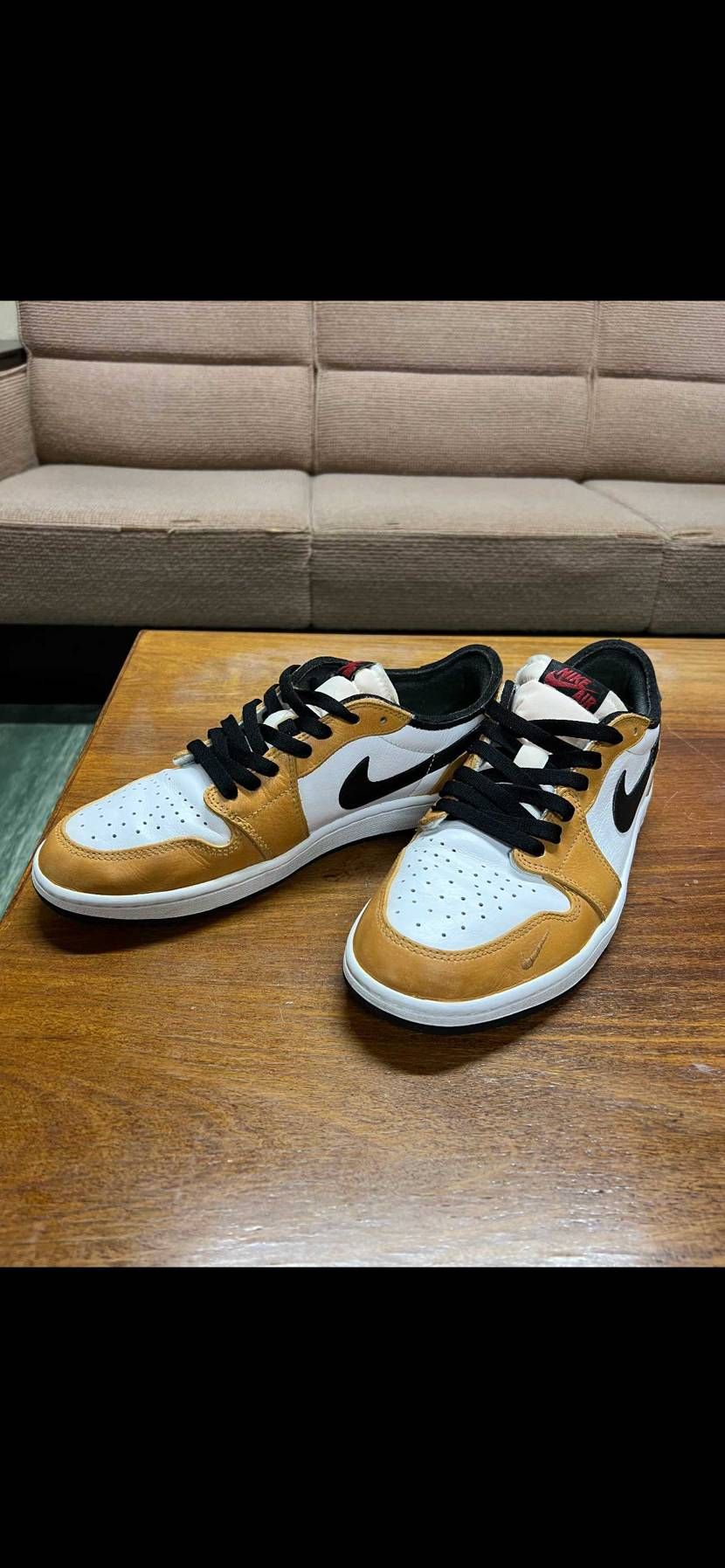 エアジョーダン1low"ルーキーオブザイアー風"  笑
