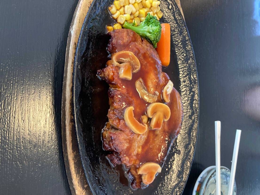 パンダ履いて公園で遊んだあとの、、
ポークソテー。うまそ？