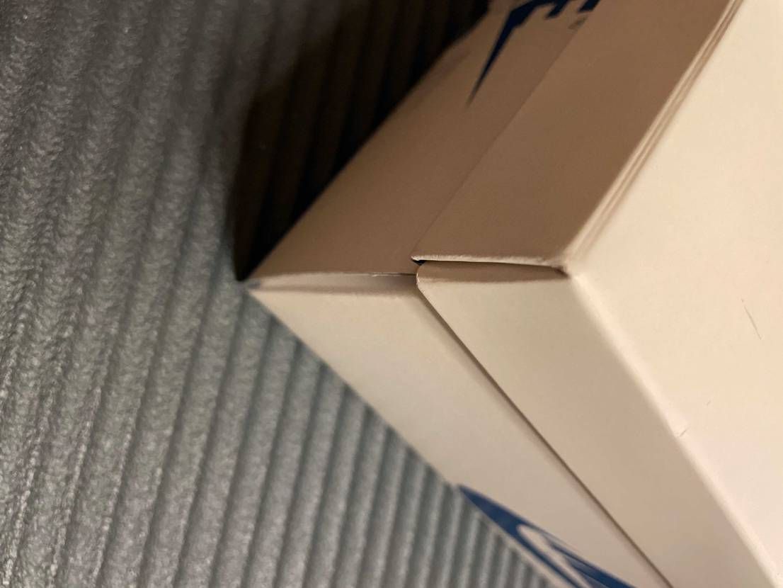 2 確認用。箱の凹み無しです。