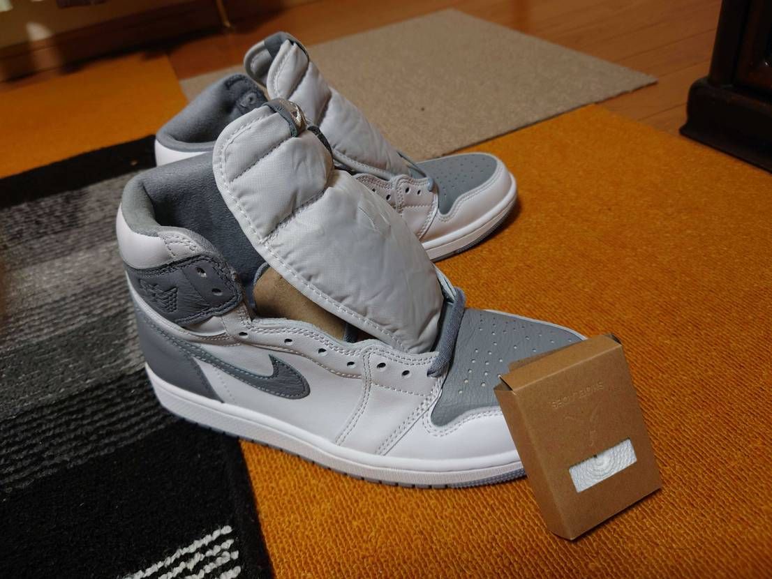 今到着しました。人気無いけども良い色だと思います。