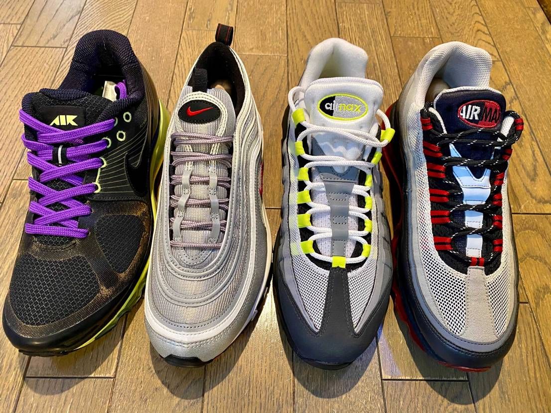 air max 24 -7
"versity red"
