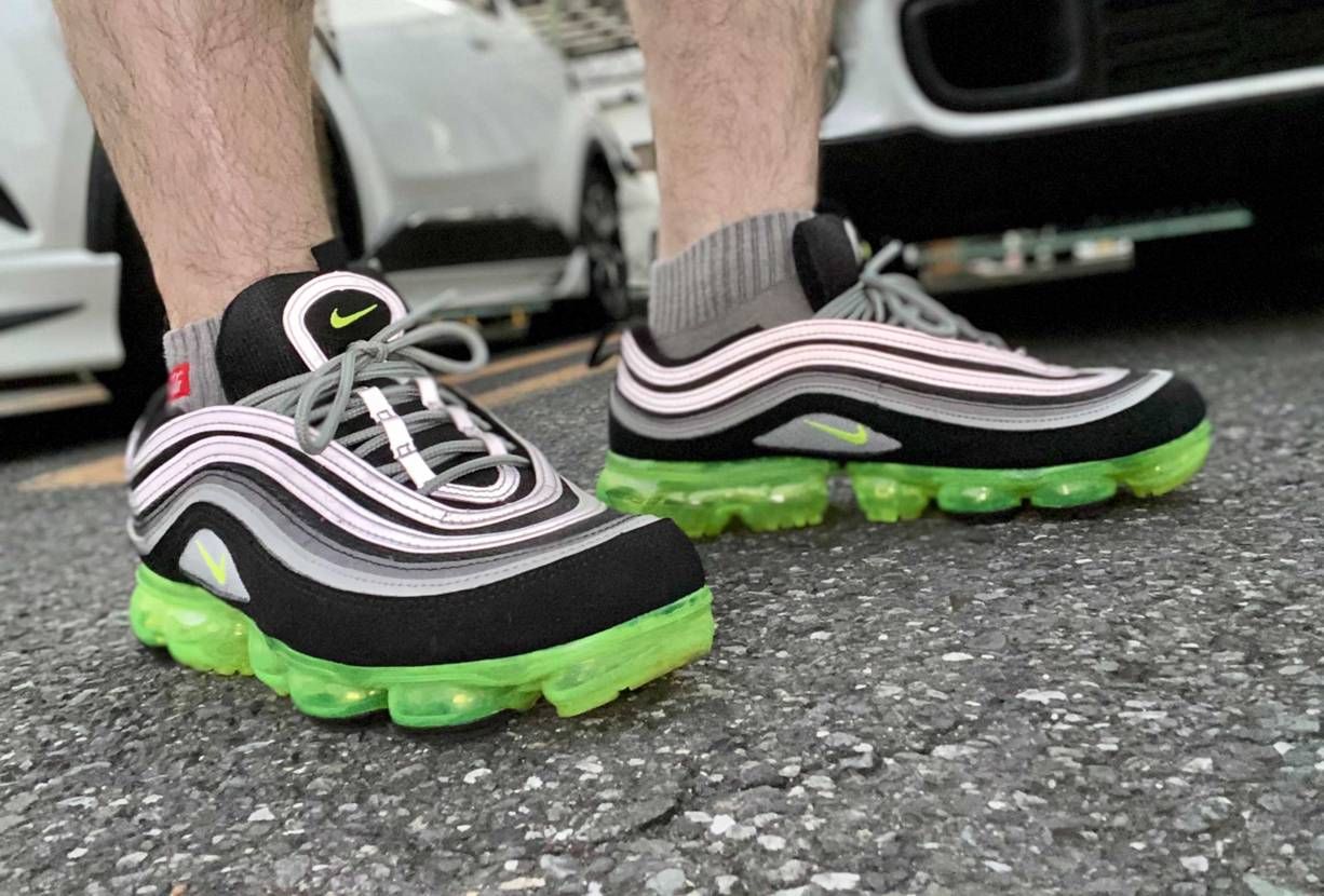 本日の一足シリーズ

air vapormax 97
"japan"
