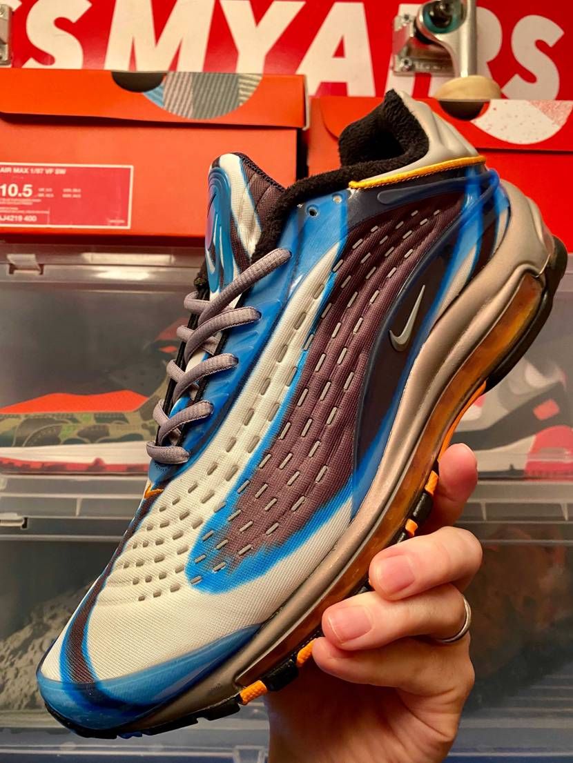 本日の一足シリーズ

air max deluxe og