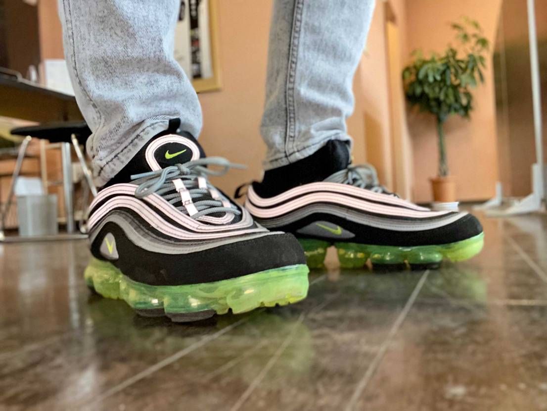 本日の一足シリーズ

air vapormax 97
