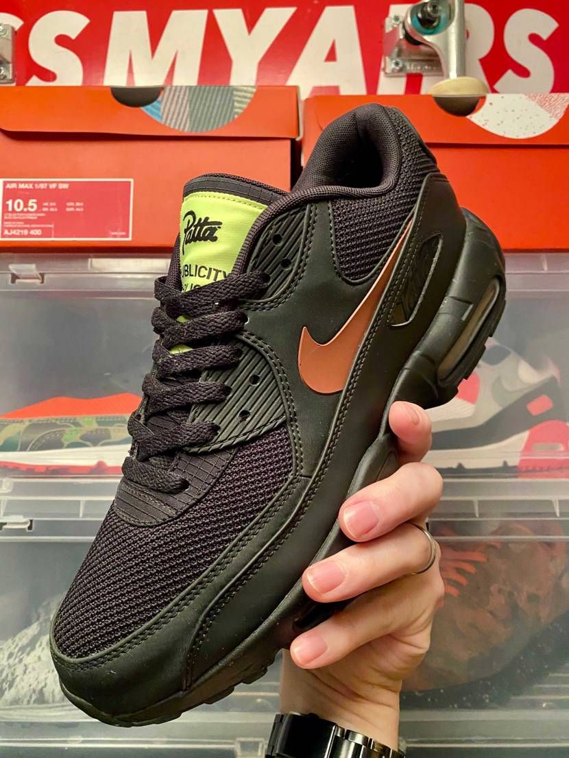 本日の一足シリーズ
air max 90/95 × p
