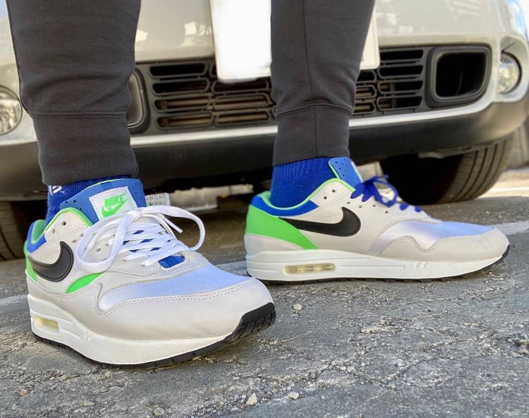 本日の一足シリーズ

air max 1
"DNA CH.1"

35