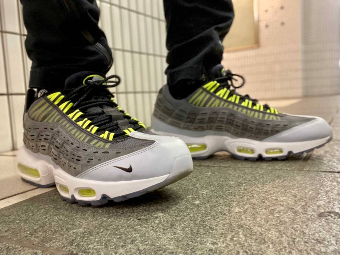 本日の一足シリーズ

air max 95 × kim jornes
"t