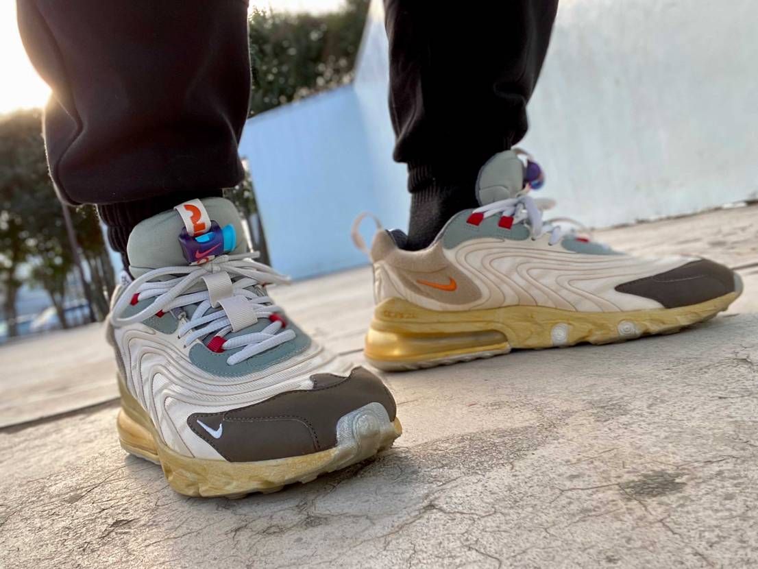 本日の一足シリーズ

air max 270 react eng × tra