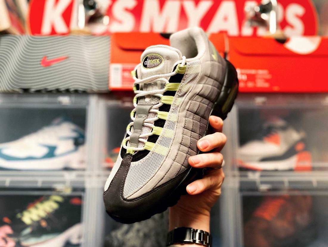AIRMAX DAYを祝うシリーズ

1995
air max 95
 
