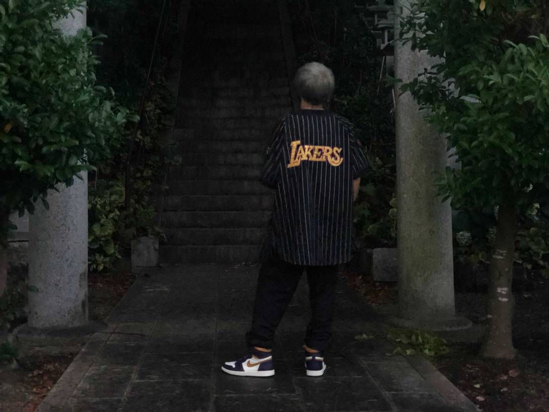 このLAKERSのベースボールシャツにAJ1のLAKERSはやはりカッコいい🤤🤤