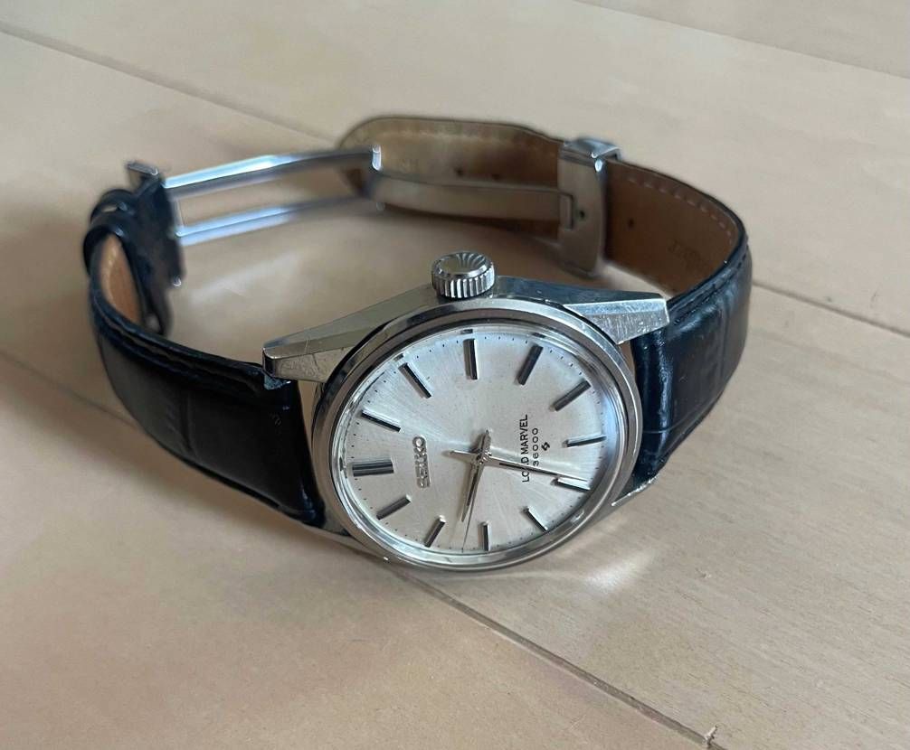 SEIKO LORD MARVEL 36000 バーインデックス
高級ではない