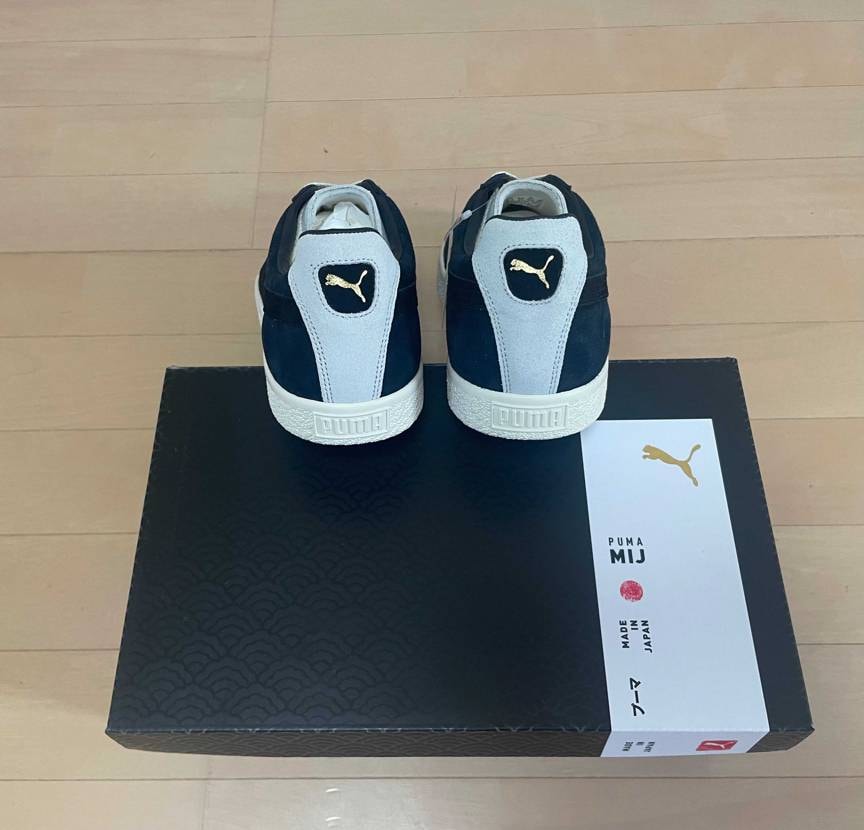 acy シューレースは生成りで
ネイビー/ブラックにゴール