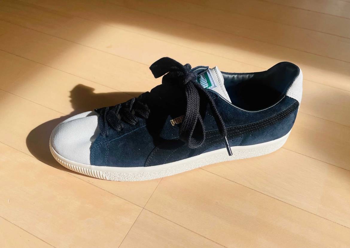 付属の黒のシューレースが一番しっくりきました