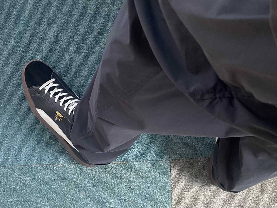 ⚫️⚪️🟤
スエードとスムースレザーが👍

何やら賑わっておりますがわたし