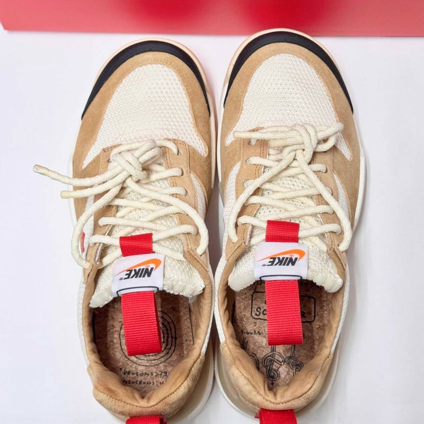 履かないともったいないと思いつつ、なかなかおろせずにいましたがようやく履きました