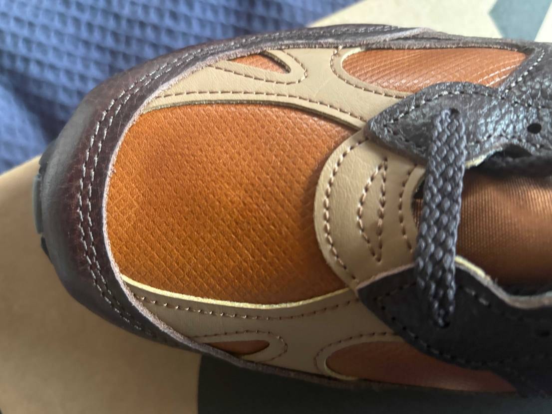 届きましたが、ムラがあってびっくりしました。
写真で伝わる