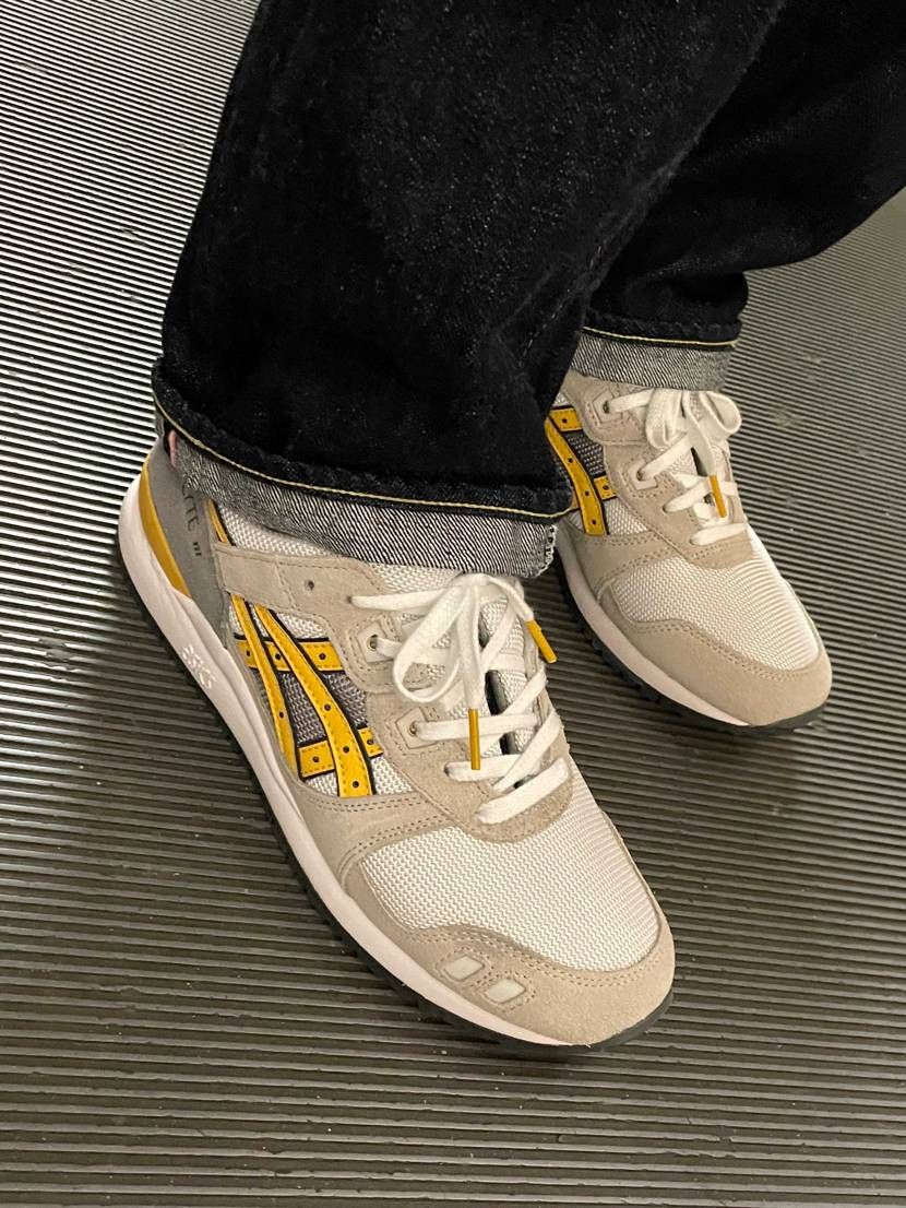 ゾゾタウンのセールで良カラーが1万切りだったのでゲルライト3デビュー🔰
柔らか