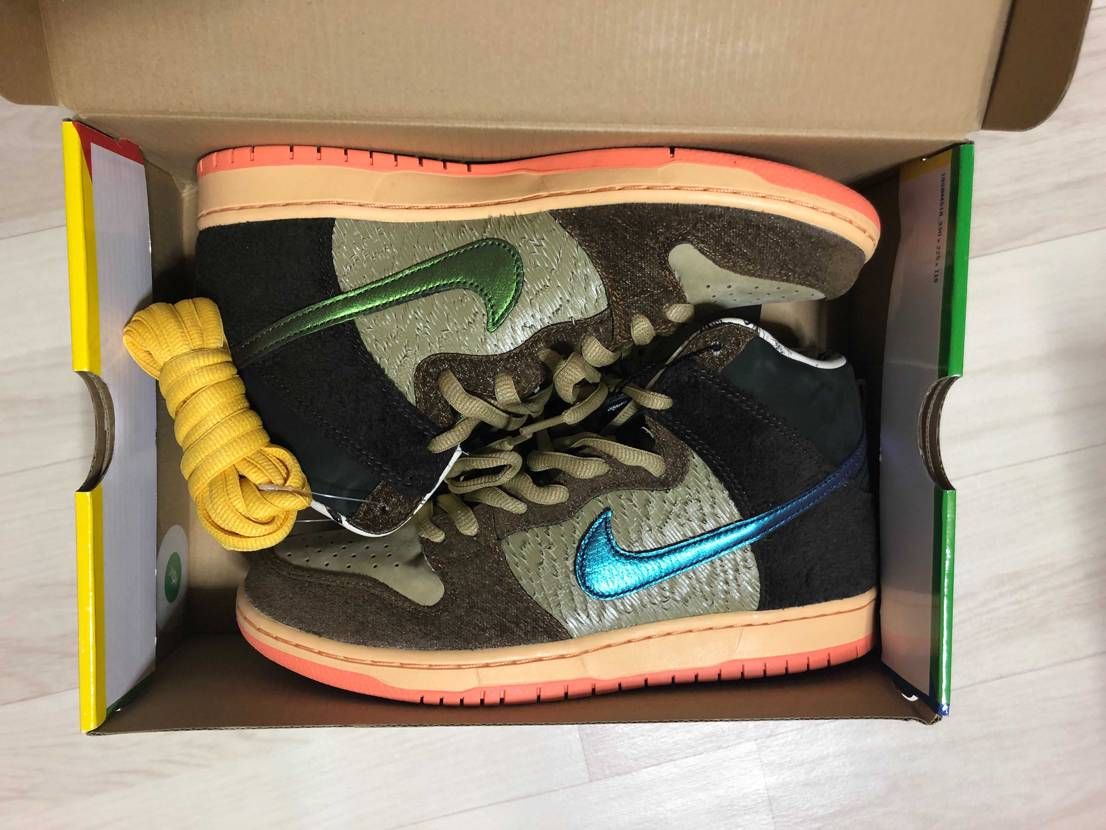 これこそめちゃめちゃ凝ってるのにプレ値そんなに高くないんやな
安く買えてありが