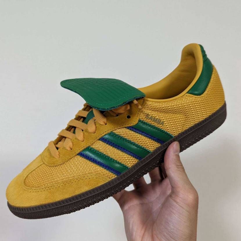 同じ黄色買うのもどうか…と思いましたが案外別物でしたのでセーフ、、、と言い聞かせ