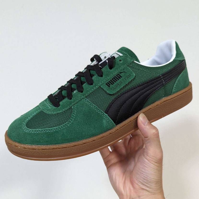 SUPERTEAM🔥
フォームストリップやライニングは合皮ですが、そんなことは