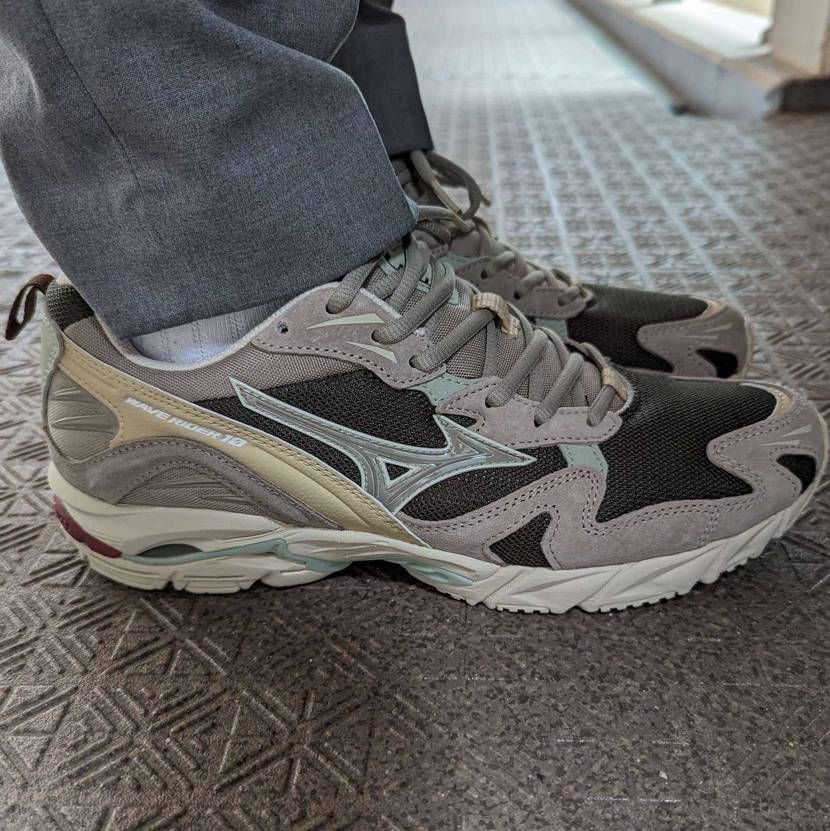 waverider10
革が分厚い🤏